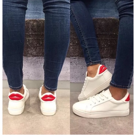 betsey johnson white sneakers